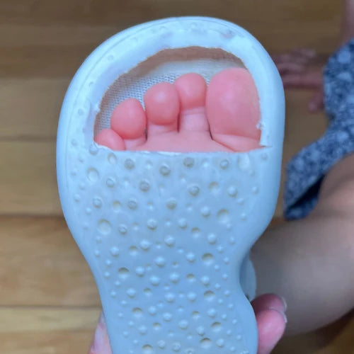 Room for toes to spread